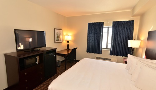 Room, 1 King Bed, Accessible Tub, Non Smoking