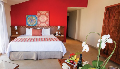 Sun Club Romantic Suite Bay View with Terrace