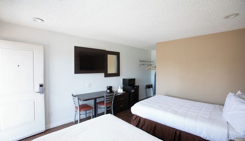Standard Room, 2 Double Beds, Smoking