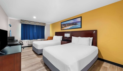 Standard Room, 2 Queen Beds, Non Smoking