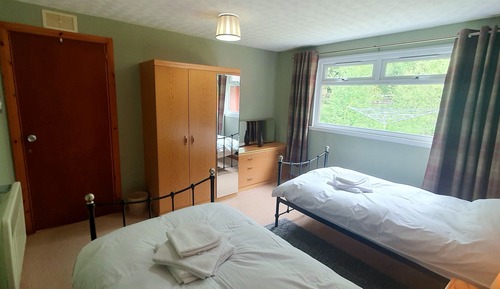 Standard Cabin, 2 Bedrooms, Bathtub (Lodge 4)