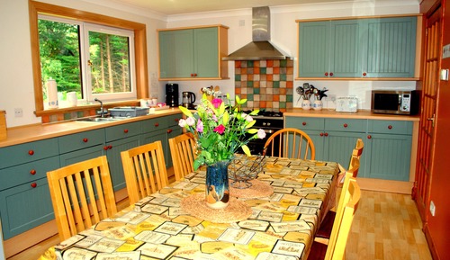 Superior Cabin, 4 Bedrooms (2 double, 1 king, 2 singles)