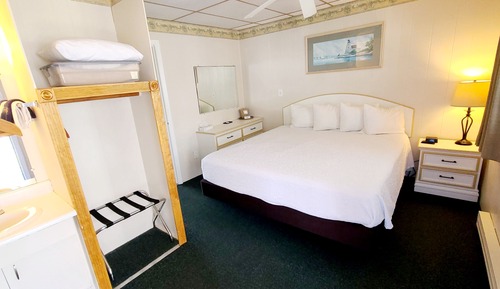 A-Section Suite, King size bed + sofa queen bed, ground floor, pool/courtyard view