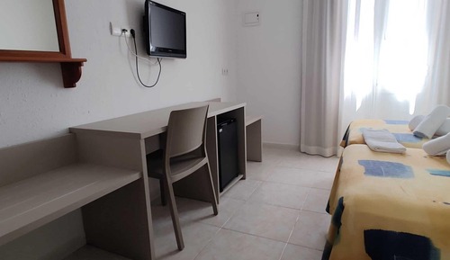 Economy Double Room (No balcony)