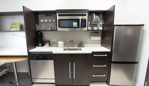 Suite, 1 King Bed, Accessible, Bathtub