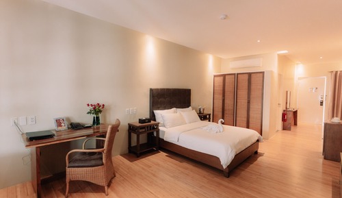 Deluxe Room, Balcony