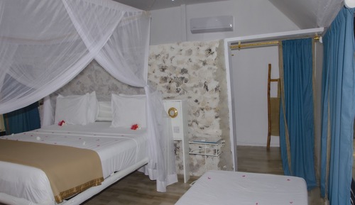 Bungalow, Sea View