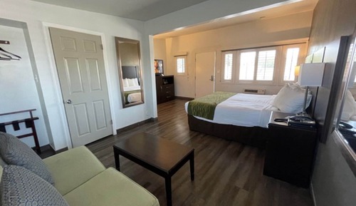 Deluxe Room, 1 King Bed