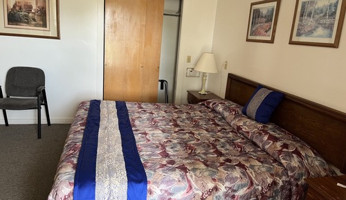 Standard Room, 1 King Bed