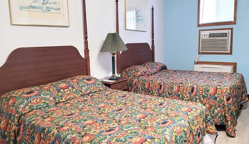 2 Double Beds Non Smoking