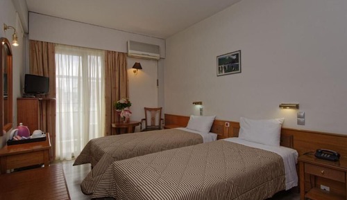 Standard Twin Room