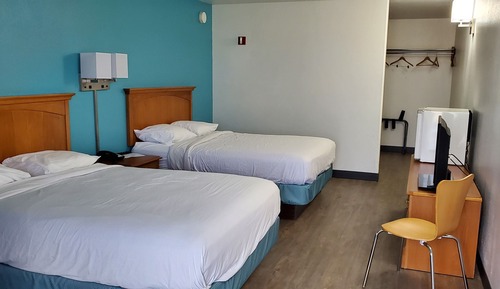 Deluxe Room, 2 Queen Beds, Accessible, Non Smoking