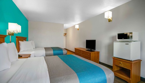 Standard Room, 2 Queen Beds, Non Smoking, Refrigerator & Microwave
