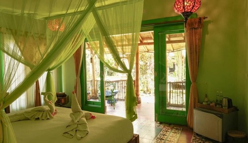 Standard Room, Pool View, Poolside