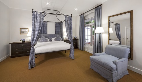 Deluxe King Suite