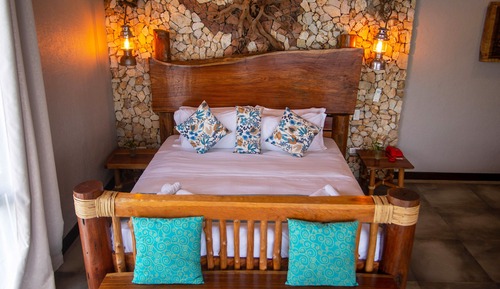Honeymoon Suite with Balcony and Sea View