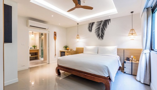Superior Room, 1 King Bed