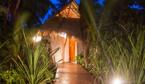  All Inclusive Private Bungalow 'Varo' with Ensuite