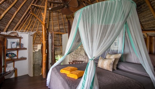  All Inclusive Private Bungalow 'Miki Miki' with Ensuite