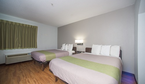 Deluxe Room, 2 Queen Beds, Accessible, Non Smoking