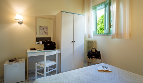 Basic Room, Mezzanine