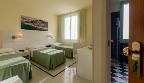 Classic Triple Room