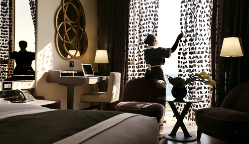 Deluxe Room (Elegant)