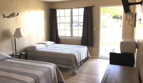 Classic Room, 2 Double Beds, Accessible, Refrigerator & Microwave