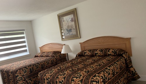 Basic Room, 2 Double Beds, Kitchenette