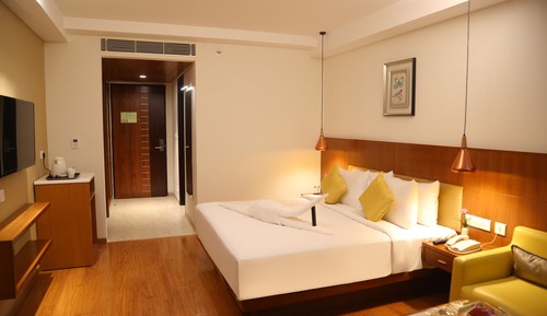 Premium Double Room, 1 King Bed, Non Smoking, City View