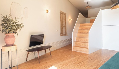 Studio, Pool View, Mezzanine