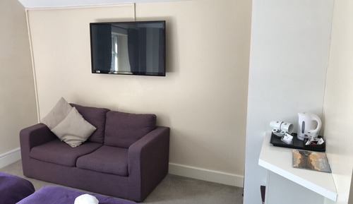 Twin Room (Room 3)