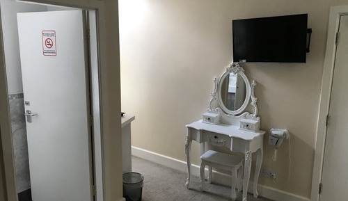 Double Room (Room 2)