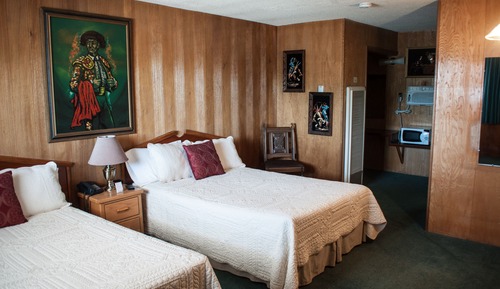 Classic Double Room, 2 Queen Beds, Refrigerator & Microwave