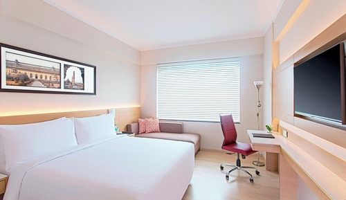 Room, 1 Queen Bed, City View
