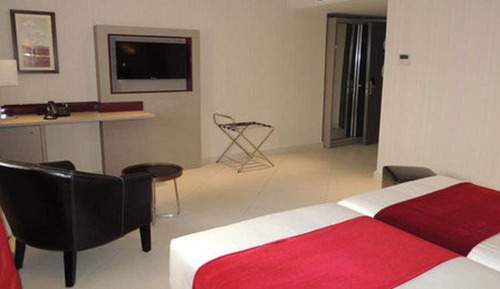 Club Single Room