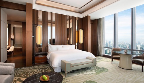 Club Suite, 1 King Bed, Non Smoking