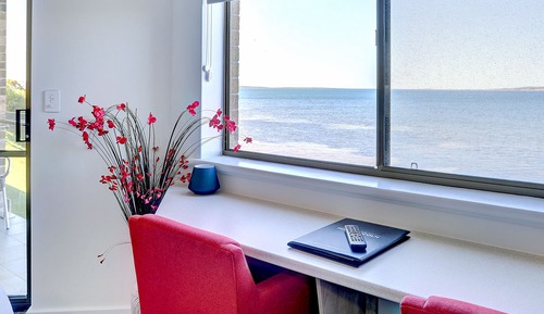 Standard Room, 1 King Bed, Sea View
