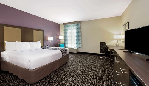 Room, 1 King Bed, Accessible, Non Smoking (Mobility Accessible)