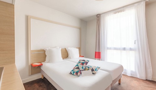 Studio, 2 Twin Beds
