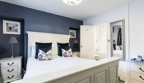 Double Room, Ensuite (Room 16)