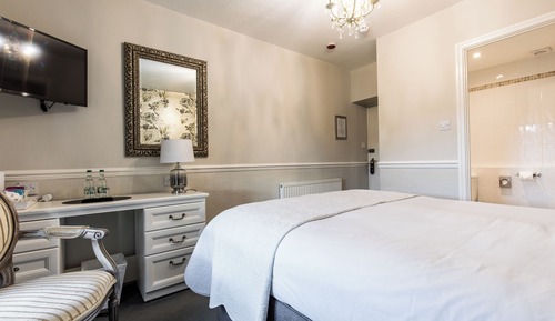 Double Room, Ensuite, Garden View (Room 2)