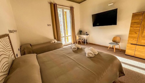 Panoramic Triple Room