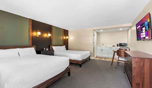Family Quadruple Room, 2 Queen Beds