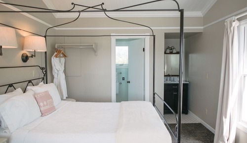 Room, 1 Queen Bed (View)