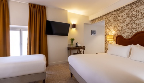 Superior Triple Room