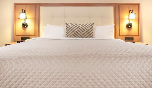 Superior Room, 1 King Bed, Balcony