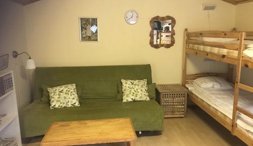 Basic Cottage, Shared Bathroom (final cleaning, bed sheets and towels are not included)