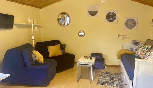 Signature Cottage, Shared Bathroom (final cleaning, bed sheets and towels are not included)