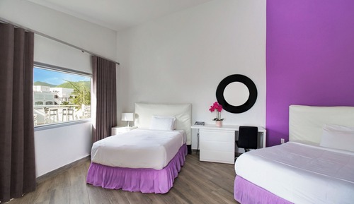 Superior Studio Suite, 2 Double Beds, Ocean View